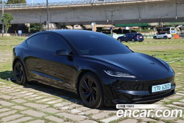 Tesla Model 3 Performance AWD