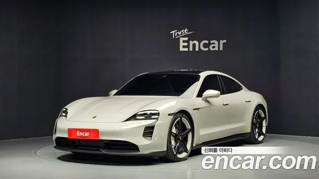 Porsche Taycan GTS
