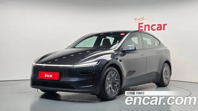 Tesla Model Y L Long Range AWD