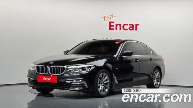 BMW 5-Series 520i Luxury