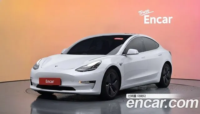 Tesla Model 3 Long Range AWD