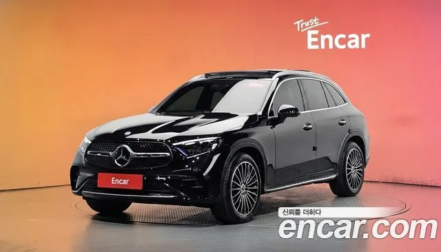 Mercedes-Benz GLC-Class GLC300 4MATIC AMG Line