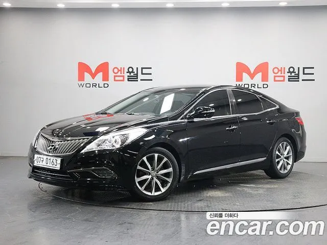 Hyundai Grandeur HG240 Modern