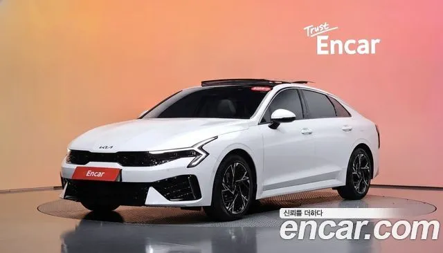 Kia K5 Signature