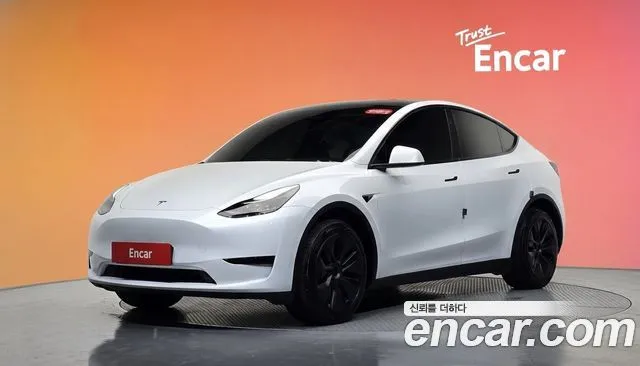 Tesla Model Y RWD