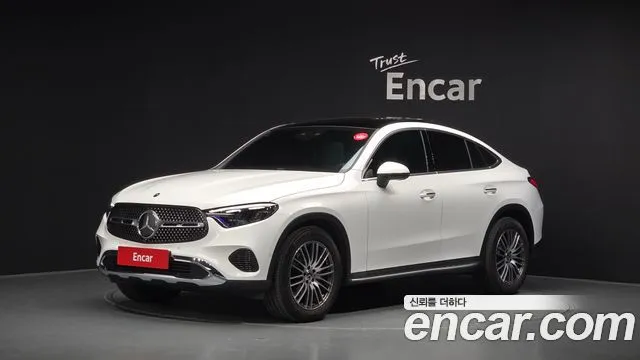 Mercedes-Benz GLC-Class GLC300 4MATIC Avnatgarde Coupe