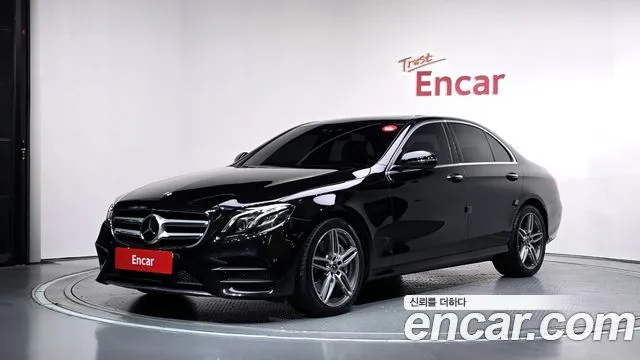 Mercedes-Benz E-Class E300 4MATIC AMG Line