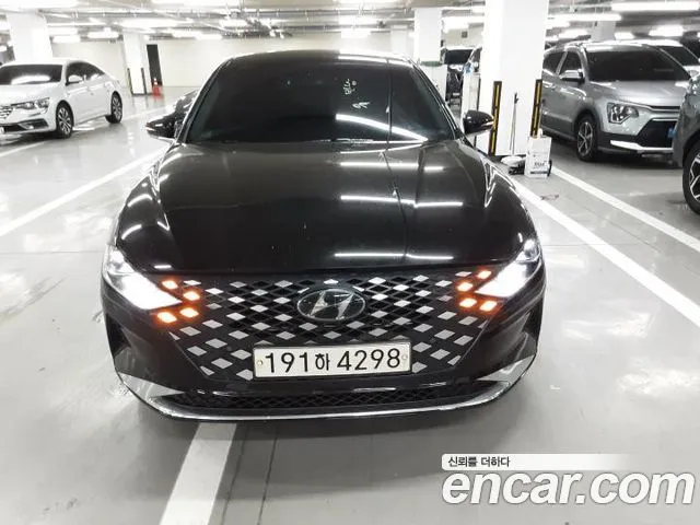Hyundai Grandeur Premium