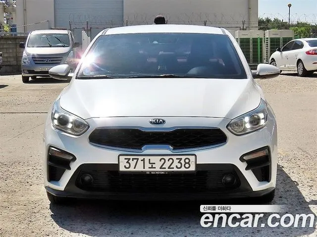 Kia K3 Luxury