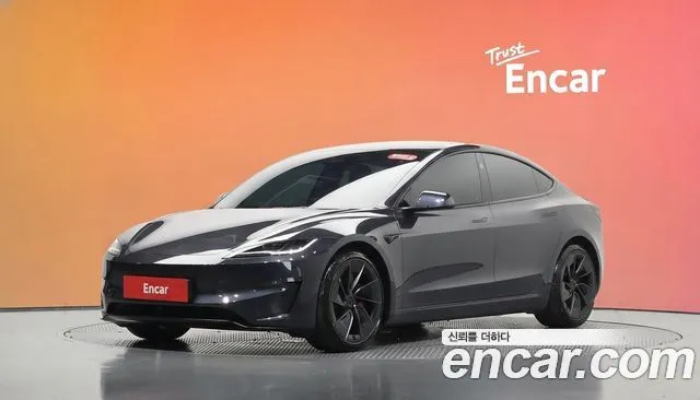 Tesla Model 3 Performance AWD