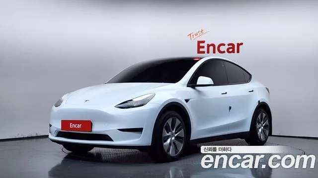Tesla Model Y RWD