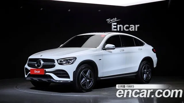Mercedes-Benz GLC-Class GLC300e 4MATIC Coupe