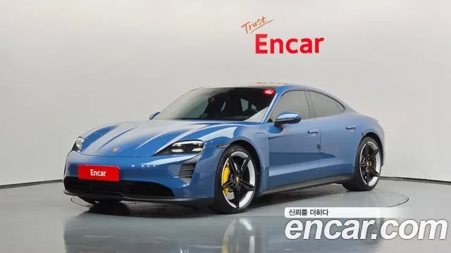 Porsche Taycan 4S