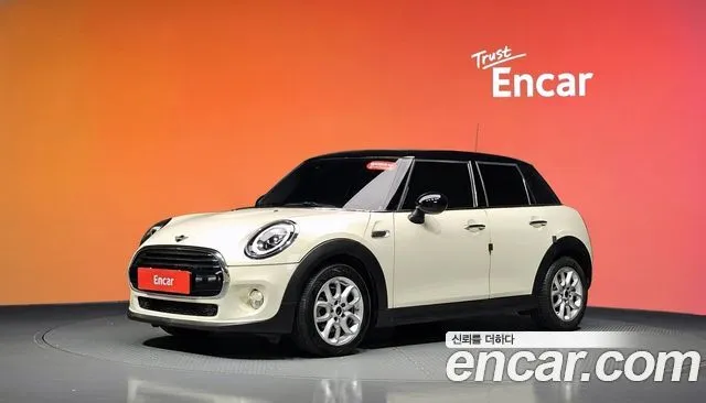 Mini Cooper 5Door HIGH