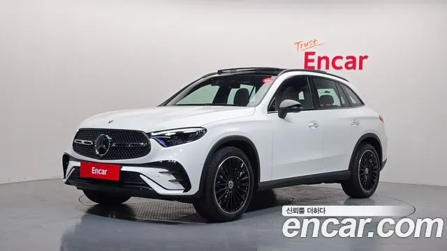 Mercedes-Benz GLC-Class GLC300 4MATIC AMG Line