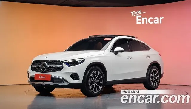 Mercedes-Benz GLC-Class GLC300 4MATIC Avnatgarde Coupe