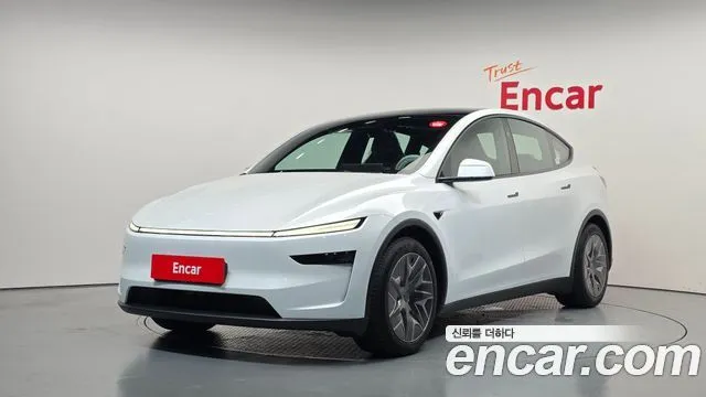 Tesla Model Y L Long Range AWD