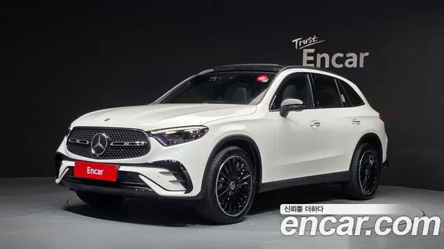 Mercedes-Benz GLC-Class GLC300 4MATIC AMG Line