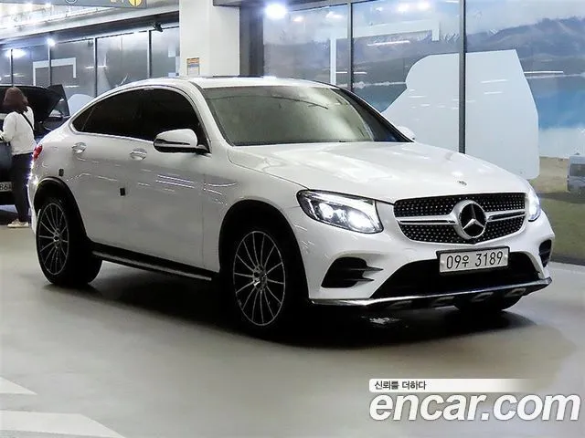 Mercedes-Benz GLC-Class GLC300 4MATIC AMG Line Coupe