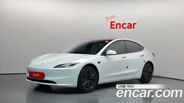 Tesla Model 3 RWD
