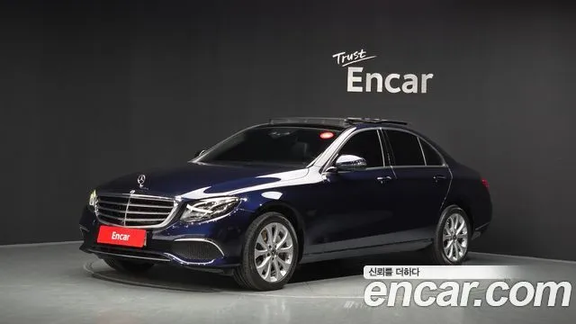 Mercedes-Benz E-Class E300 4MATIC Exclusive
