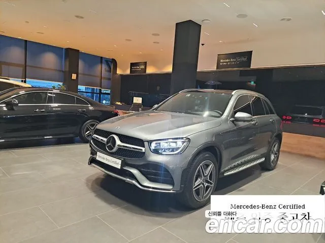 Mercedes-Benz GLC-Class GLC300e 4MATIC