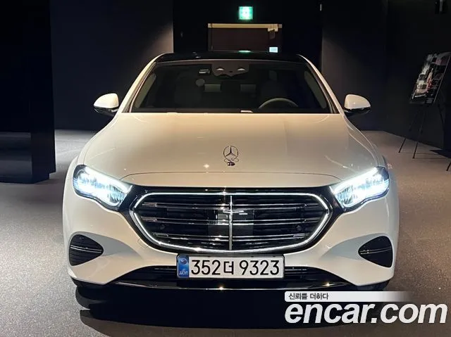 Mercedes-Benz E-Class E200 Exclusive
