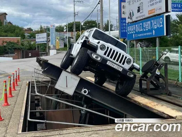 Jeep Wrangler 2.0 Sahara 4Door