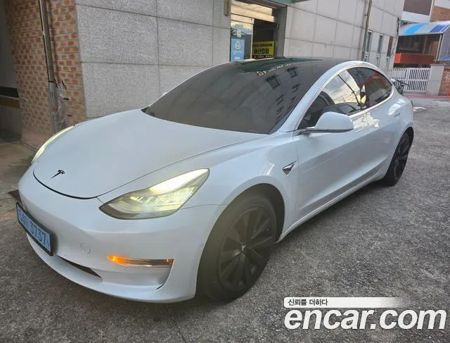 Tesla Model 3 Long Range AWD