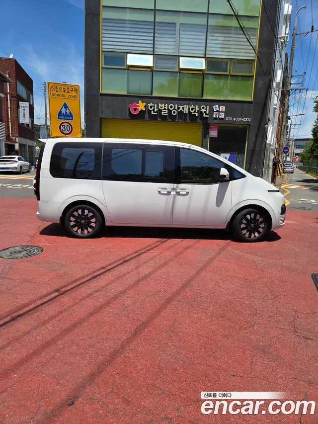 Hyundai Staria HEV 1.6 Cargo 5-Seater