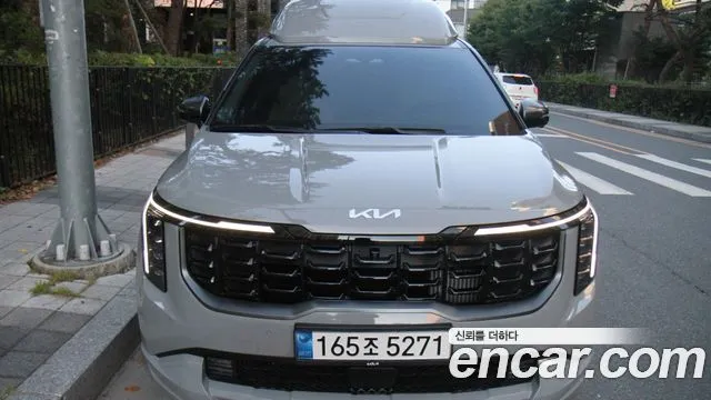 Kia Canival HEV 9-Seater Hi-Limousine