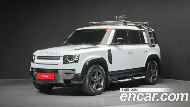 Land Rover Defender 110 P300 X-Dynamic SE