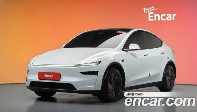 Tesla Model Y RWD