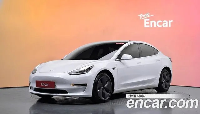 Tesla Model 3 Long Range AWD