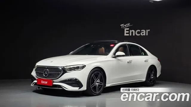 Mercedes-Benz E-Class E300 4MATIC AMG Line
