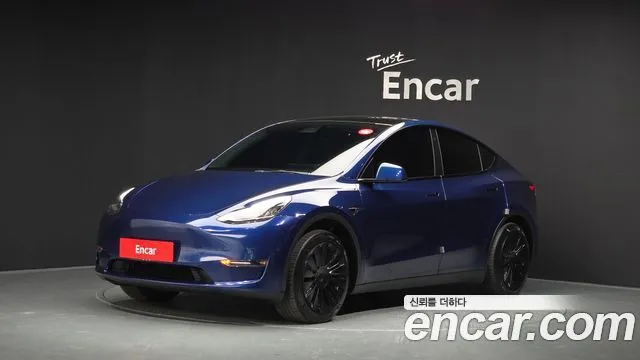 Tesla Model Y Standard Range RWD