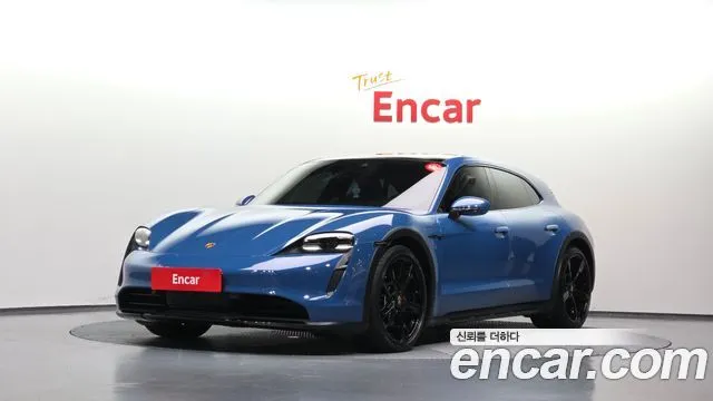 Porsche Taycan 4S Cross Turismo