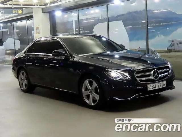Mercedes-Benz E-Class E200 Avantgarde