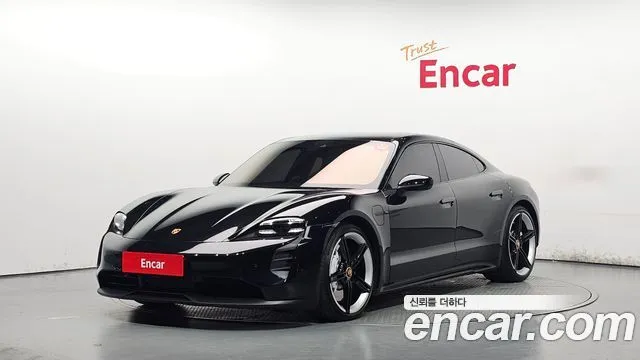 Porsche Taycan GTS