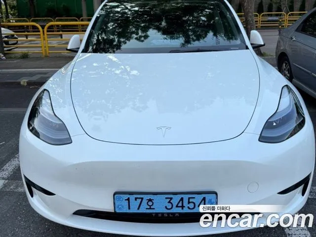 Tesla Model Y RWD
