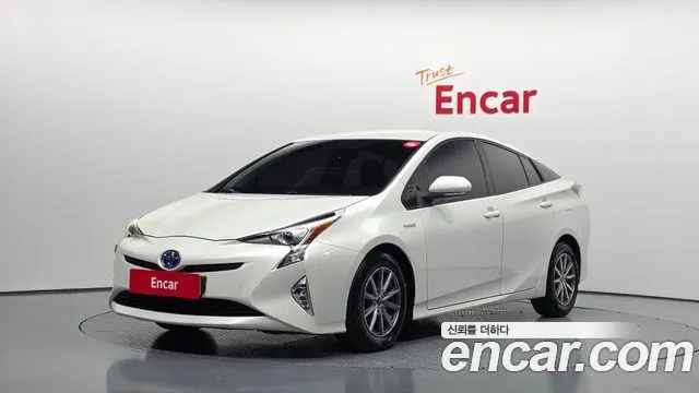 Toyota Prius 1.8 E