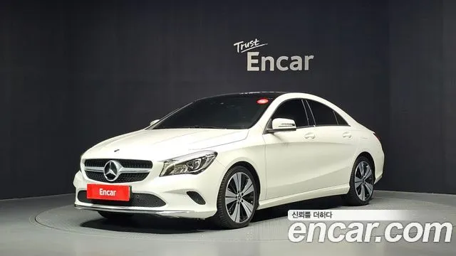 Mercedes-Benz CLA-Class CLA250 4MATIC