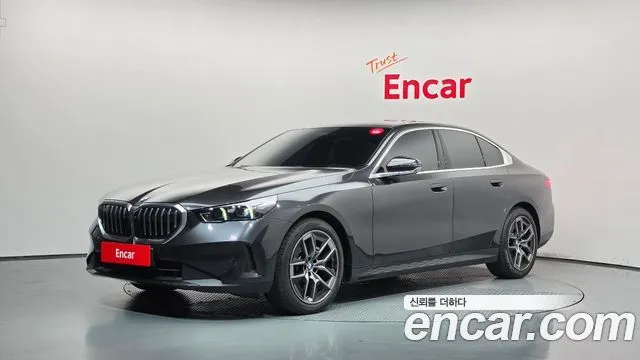 BMW 5-Series 520i