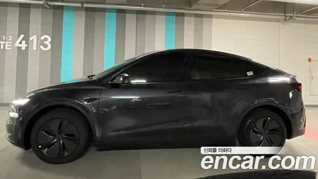 Tesla Model Y Premium RWD