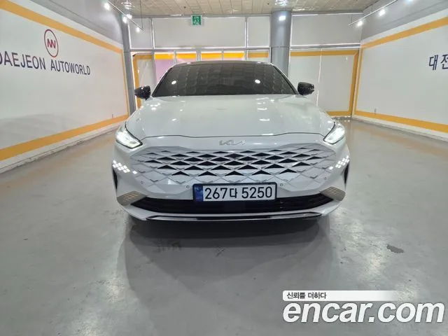 Kia K8 Signature
