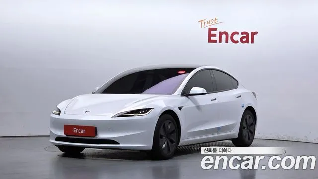 Tesla Model 3 RWD