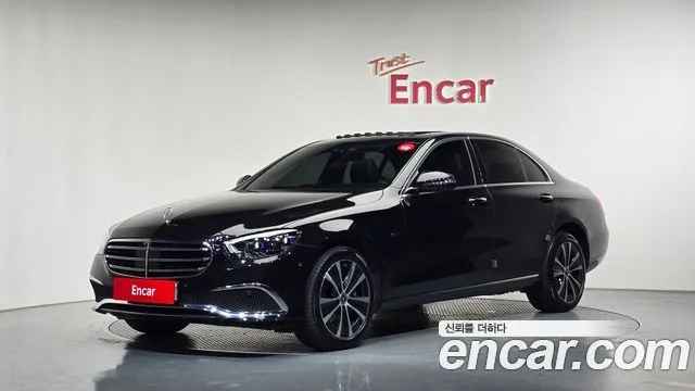 Mercedes-Benz E-Class E300e 4MATIC Exclusive