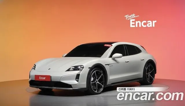 Porsche Taycan Turbo Cross Turismo