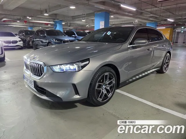 BMW 5-Series 520i