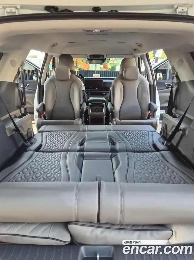 Kia Canival HEV 9seater Nobless